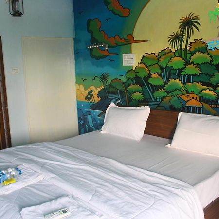 Saghar House Hotel Visakhapatnam Ngoại thất bức ảnh