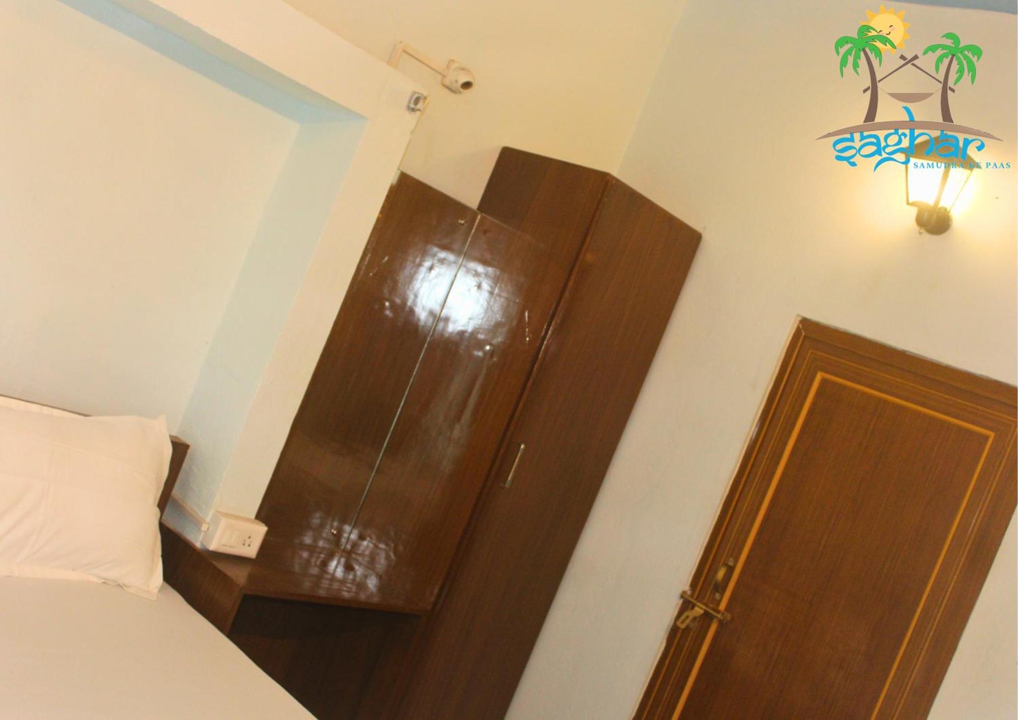 Saghar House Hotel Visakhapatnam Ngoại thất bức ảnh